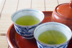 お茶/緑茶が二日酔い予防や改善に効果的。お茶漬けは？