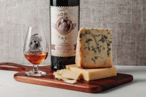 ダグラス・レインが青かびチーズにピッタリのビースティ・チーズ・セラー・コレクションを発売