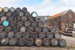 スコッチ・ウイスキーの輸出額が、2023年を通して56億ポンドを達成